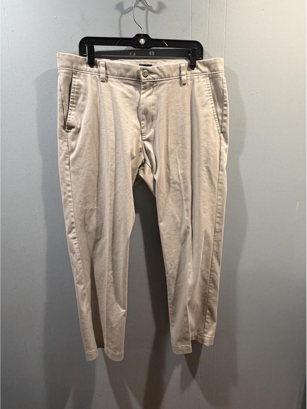 Mens Dockers Straight Fit Beige Pants Size W36xL34 Actual Inseam 27.5